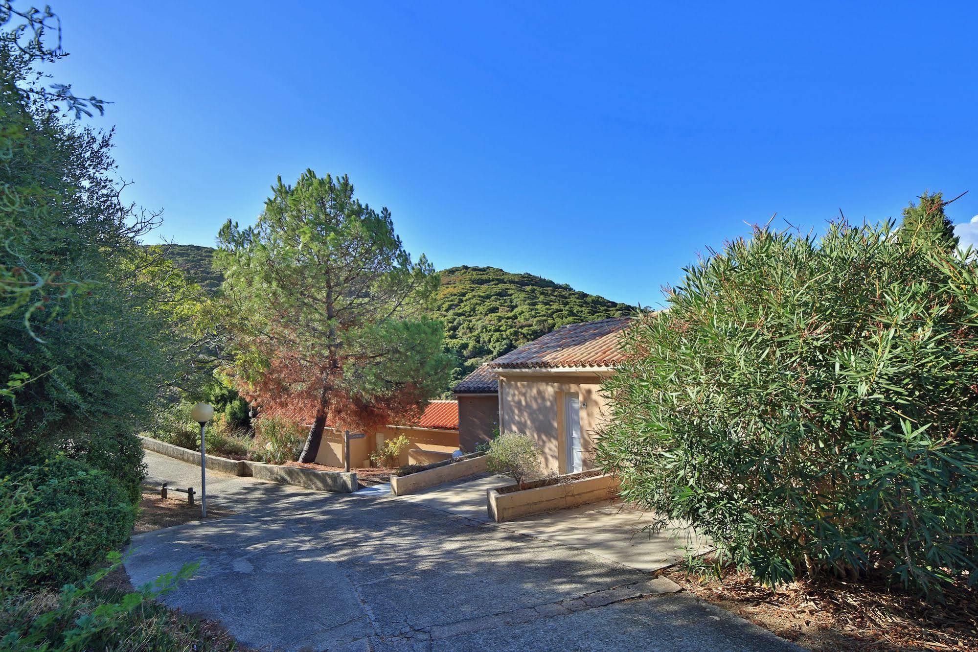 Village De Vacances Paese Di Lava, Grand Ajaccio アラタ エクステリア 写真